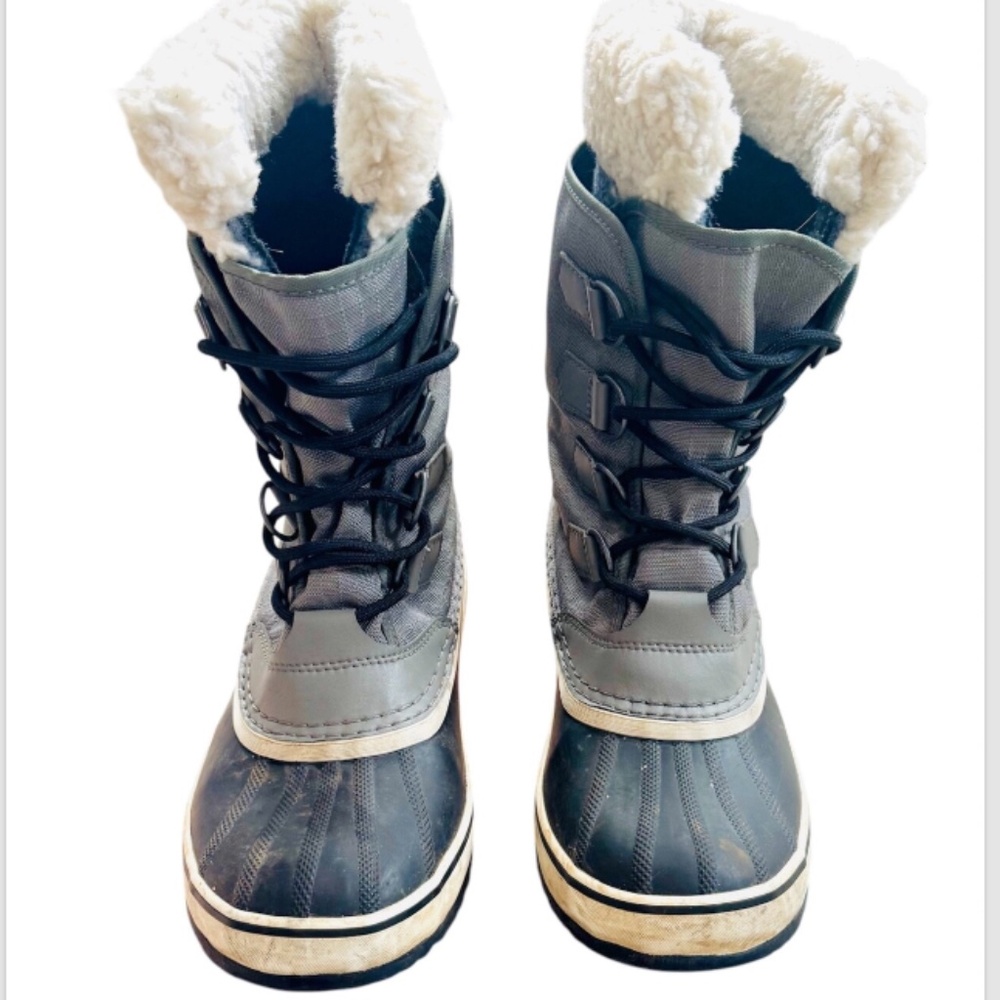 Sorel Women's Waterproof Winter Boots- Gray/Black,Insulated,Warm Snow Boots Sz.9